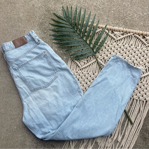 Madewell Denim - Madewell Jeans Size 30- The Curvy Perfect Vintage Jean